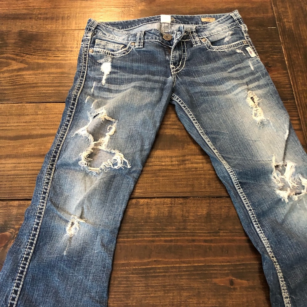 Women’s Silver (Frances) distressed jeans 26/31